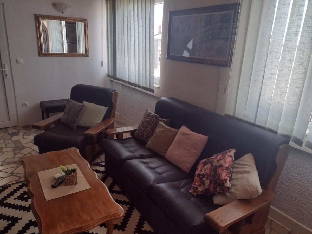 Apartments Vita โนวีวีโนดอลสกี ภายนอก รูปภาพ